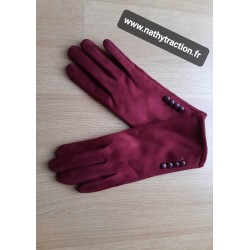Une paire gants Bordeaux.