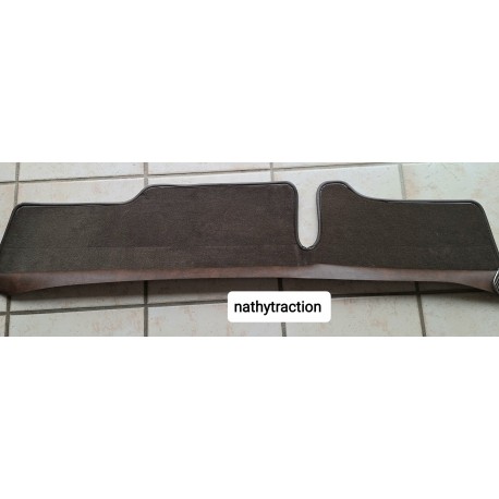 Tapis planch de bord Marron TRACTION15/6