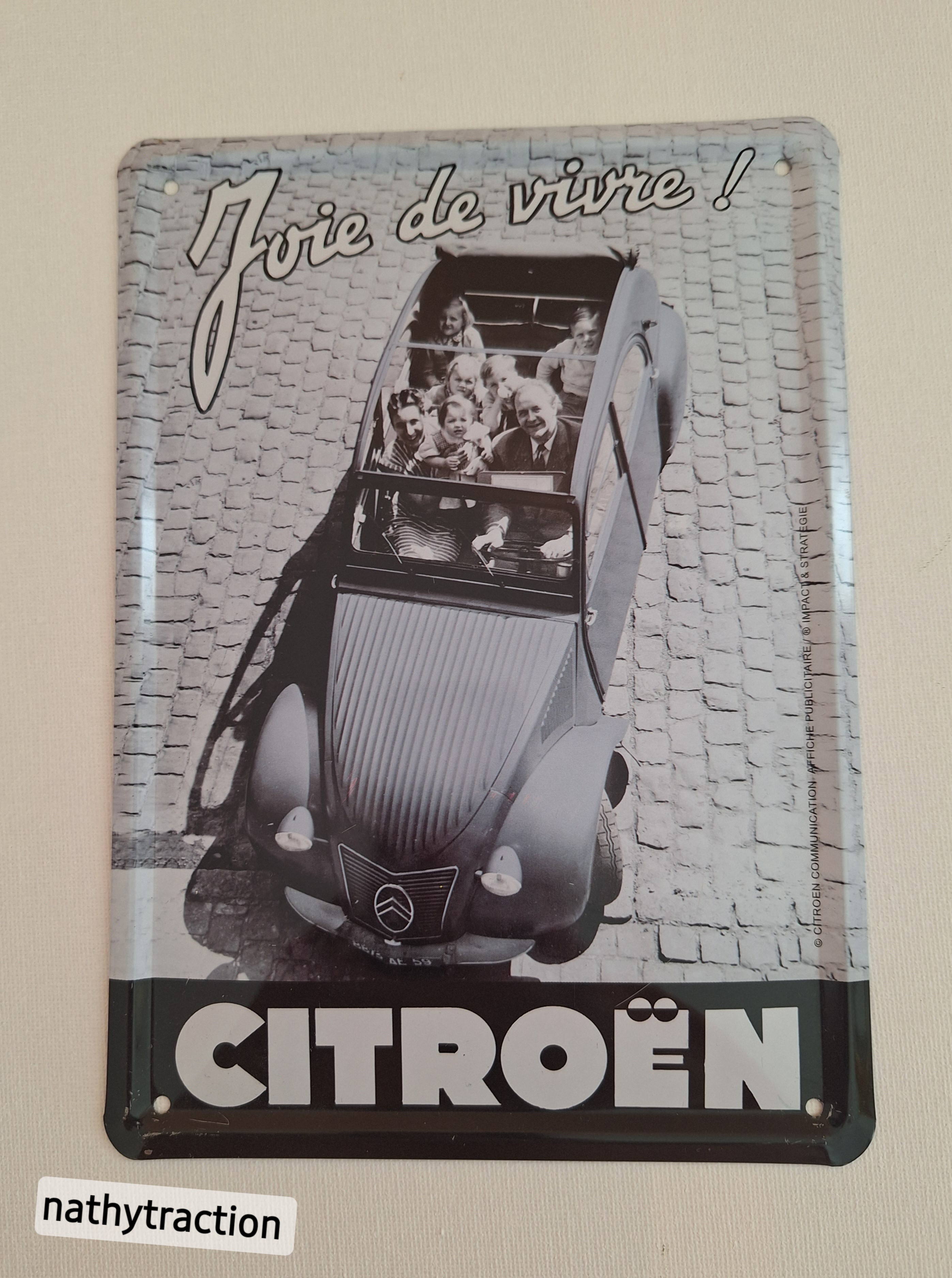 Plaque métal publicitaire 30x40cm bombée en relief : VESPA 1955