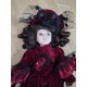 Poupée porcelaine 1900 bordeaux et dentelle noire