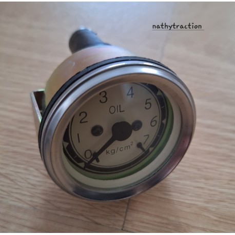Un manomètre classique d'huile