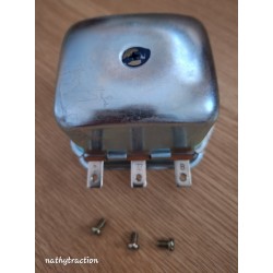 Régulateur adaptable 11CV 6 volts
